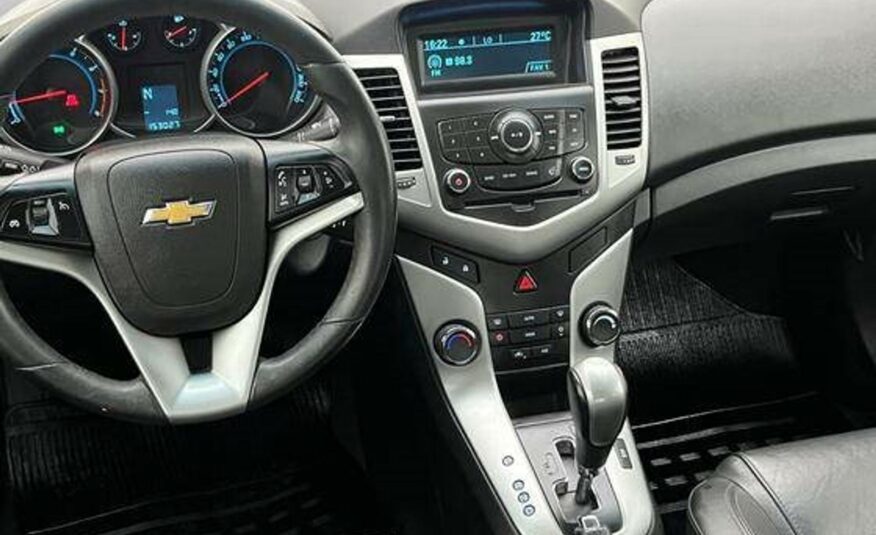 CHEVROLET CRUZE 1.8 LT 16V FLEX 4P AUTOMÁTICO ANO 2014 COR BRANCO